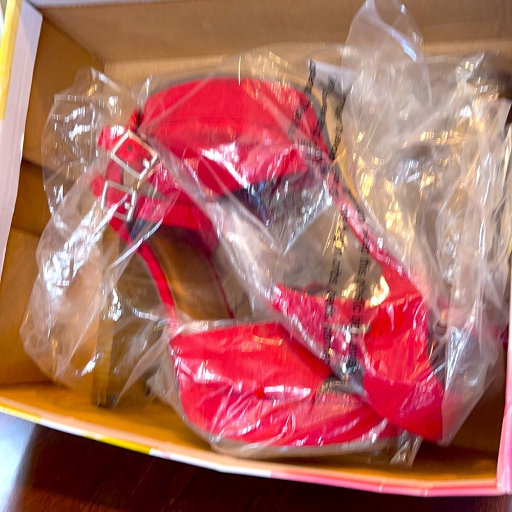 Delicious Red Platform Heels - Picture 7 of 7